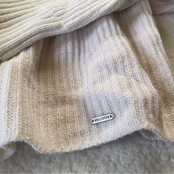 Hollister Ribbed White Turtleneck Sweater Size M - Picture 6 of 8